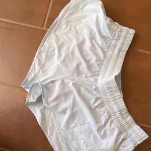 Lululemon hottie hot shorts 2in